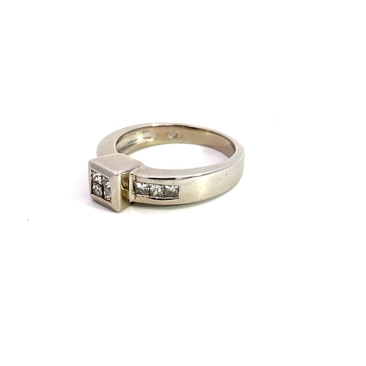 14K White Gold Moissanite Ring Size 7 3.3Dwt