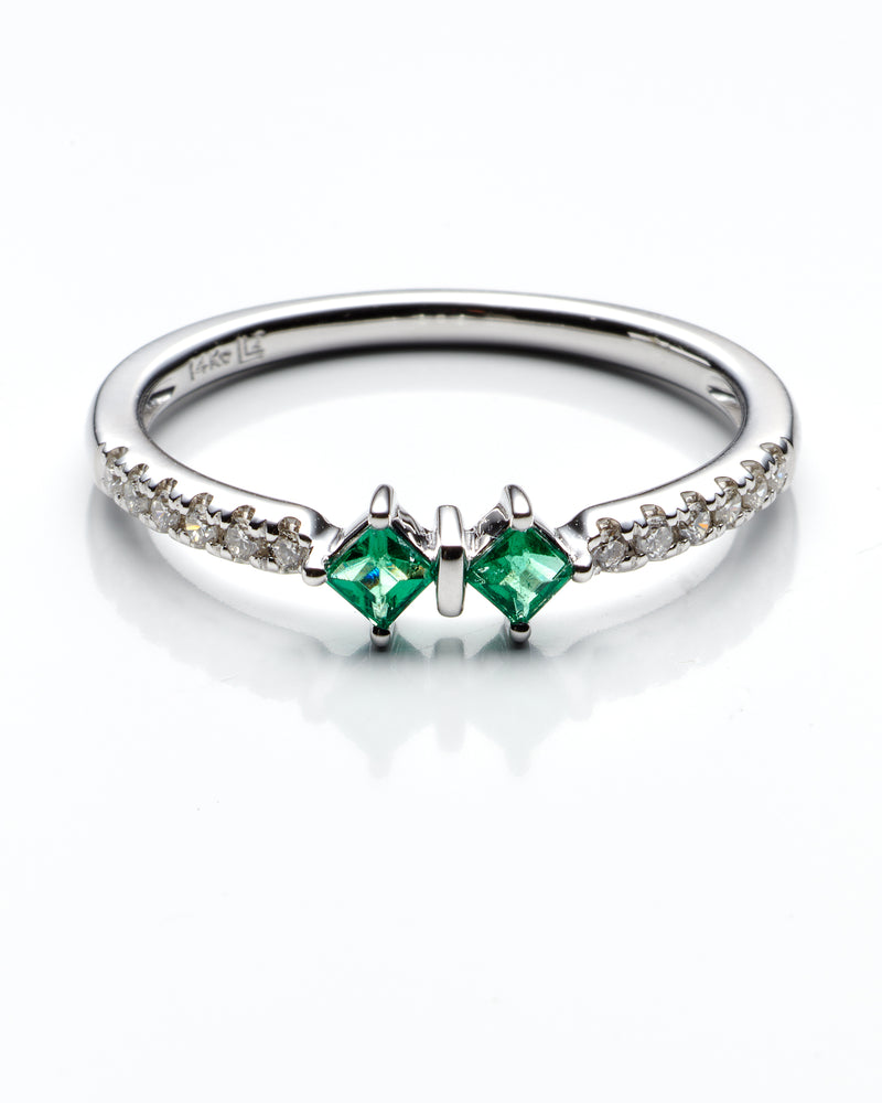 0.11Ctw Diamond 0.17Ctw Emerald 14K White Gold Ring Size 7 1.2Dwt