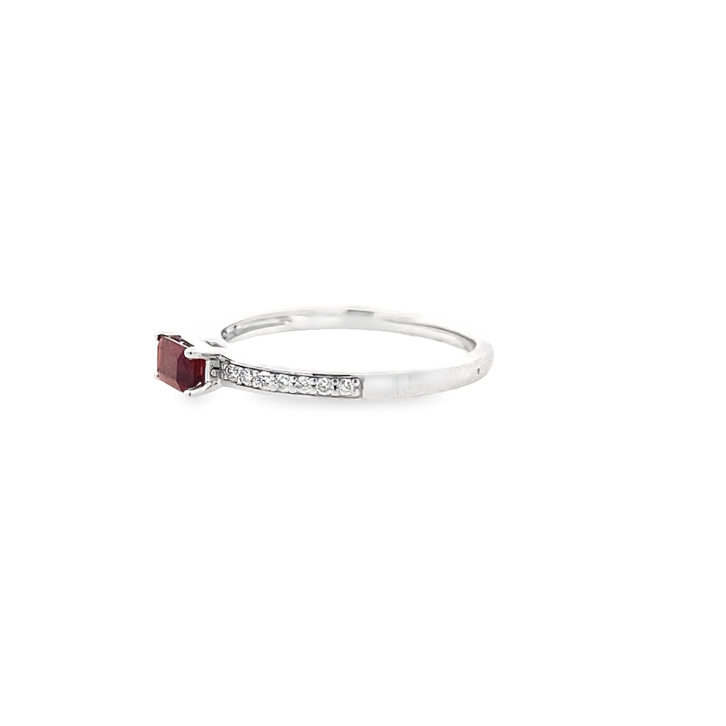 0.36 Gagt/ 0.10 Ctw Dird 14K White Gold Garnet & Dia Ring Size 7 1.6Dwt