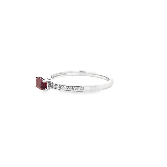 0.36 Gagt/ 0.10 Ctw Dird 14K White Gold Garnet & Dia Ring Size 7 1.6Dwt