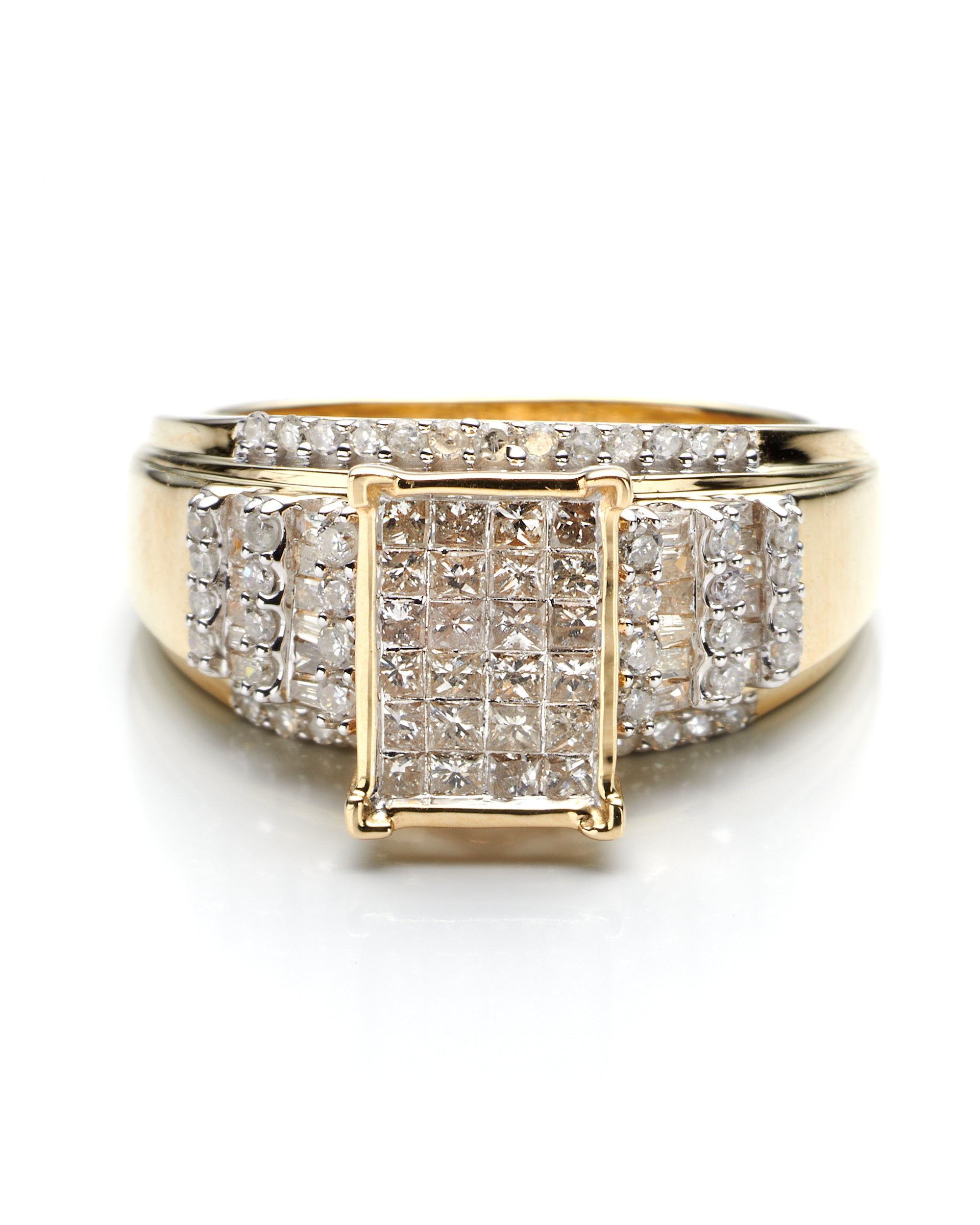 1.00Ctw 10K Yellow Gold Diamond Engagement Ring Size 7 3.1Dwt