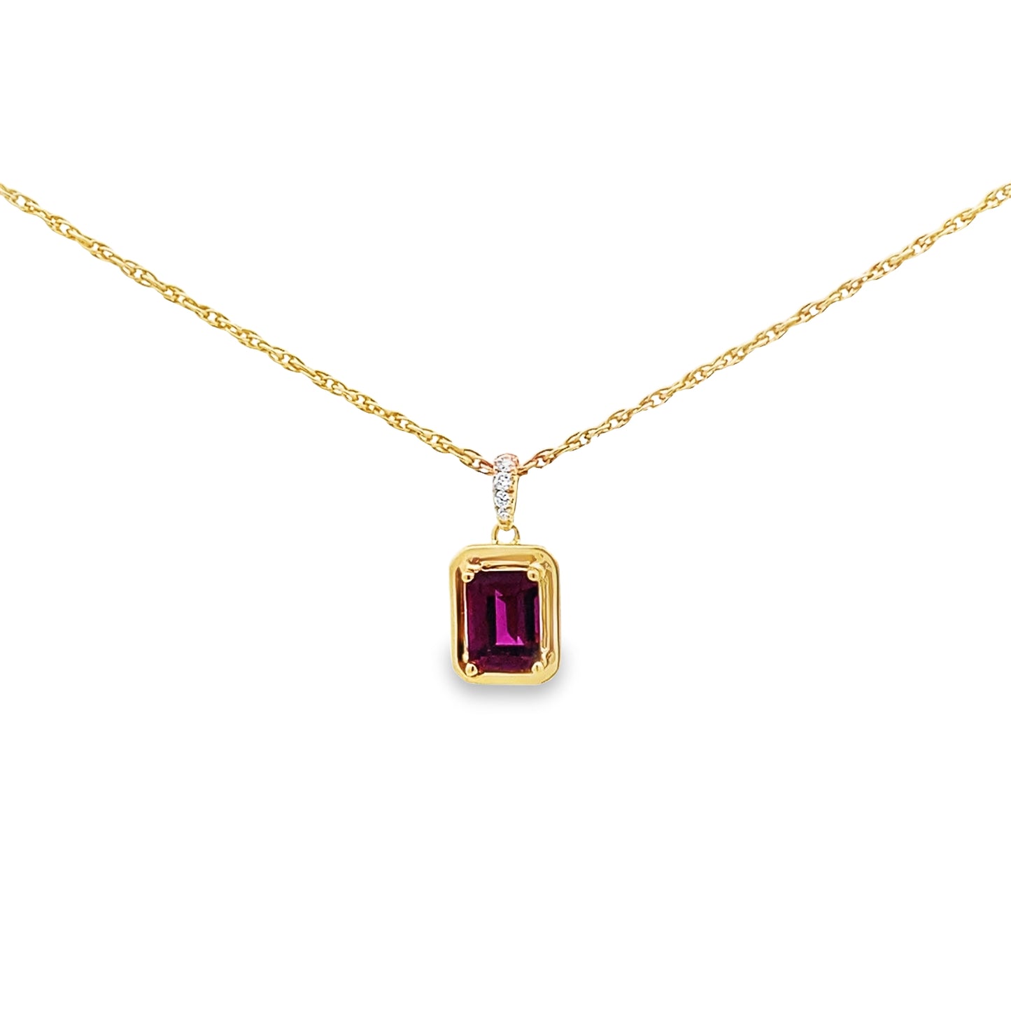 1.33 Rggt/0.04 Ctw Dird 14K Yellow Gold Rhodolite Garnet & Dia Pendant 0.8Dwt