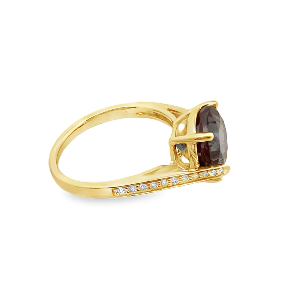 0.14 Ctw Diamond 5.49 Ctw Lab Created Alexandrite 14K Yellow Gold Ring Size 7 2.6Dwt