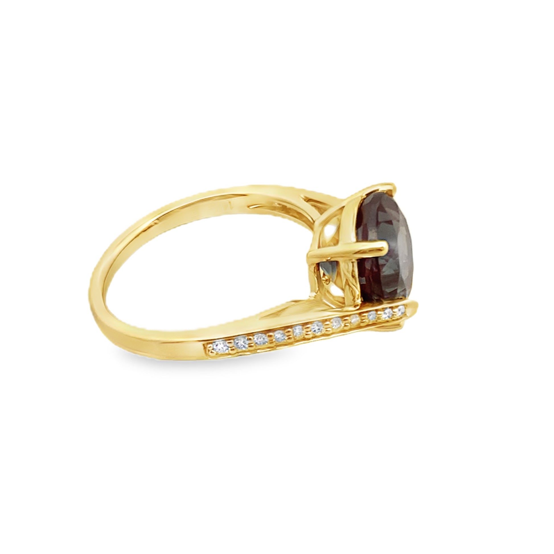 0.14 Ctw Diamond 5.49 Ctw Lab Created Alexandrite 14K Yellow Gold Ring Size 7 2.6Dwt