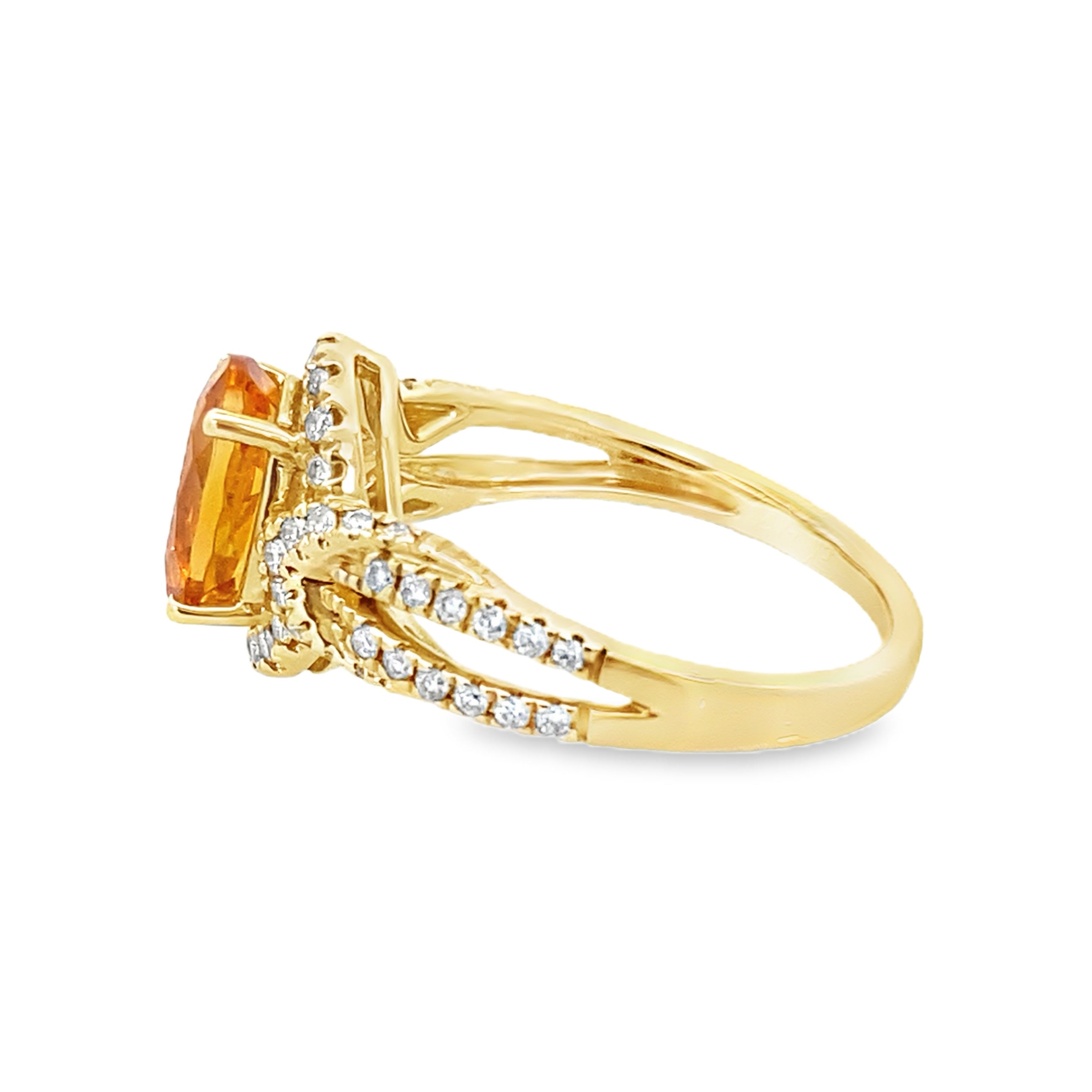0.35Ctw Diamond 1.75Ctw Citrine 14K Yellow Gold Oval Ring Size 7 2.4Dwt