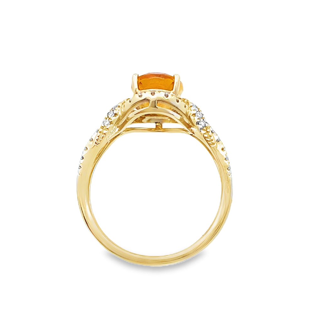 0.35Ctw Diamond 1.75Ctw Citrine 14K Yellow Gold Oval Ring Size 7 2.4Dwt