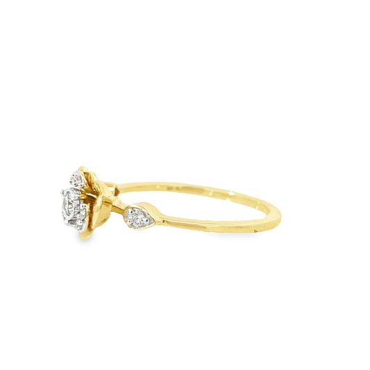 0.15Ctw 10K Yellow Gold Diamond Flower Ring Size 7 1.3Dwt
