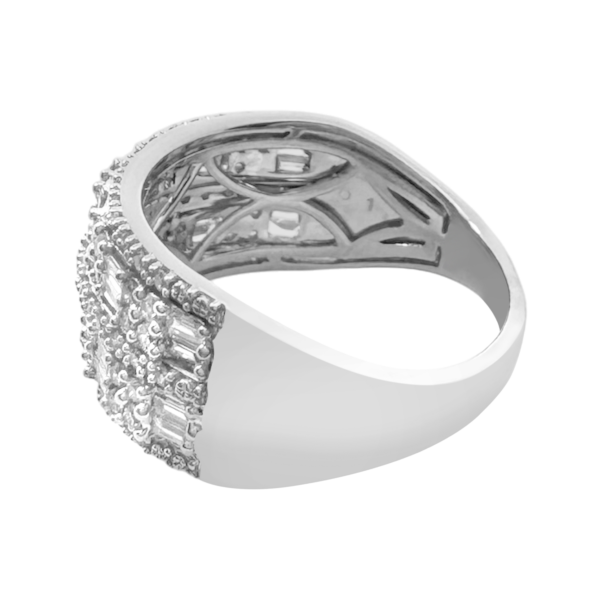 10K White Gold Diamond Fashion Ring Size 8 3.2Dwt