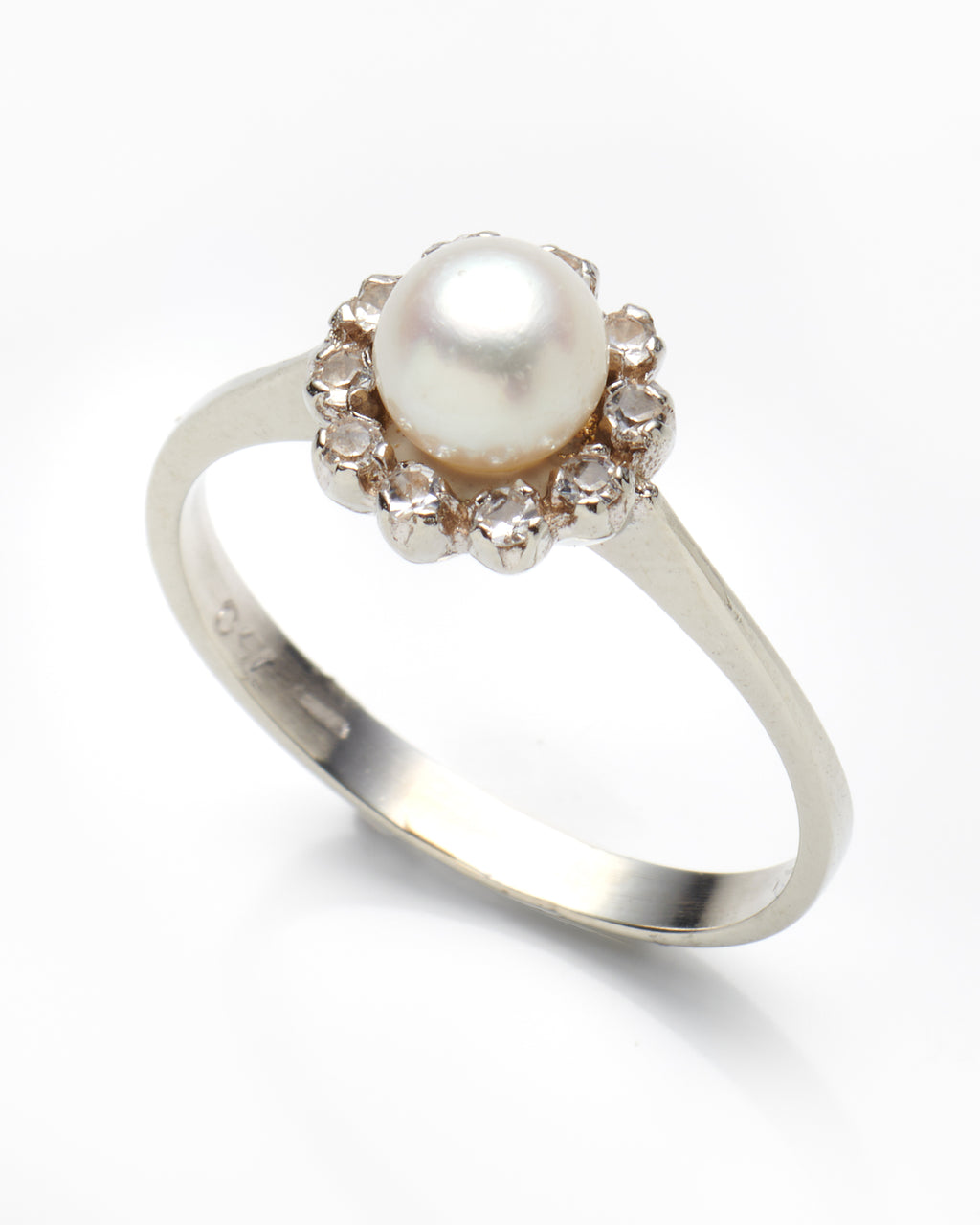 18K White Gold Pearl & Cz Ring Size 4.5 1.4Dwt