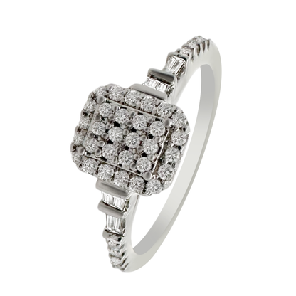 0.30Ctw 14K White Gold Diamond Engagement Ring Size 7 1.9Dwt