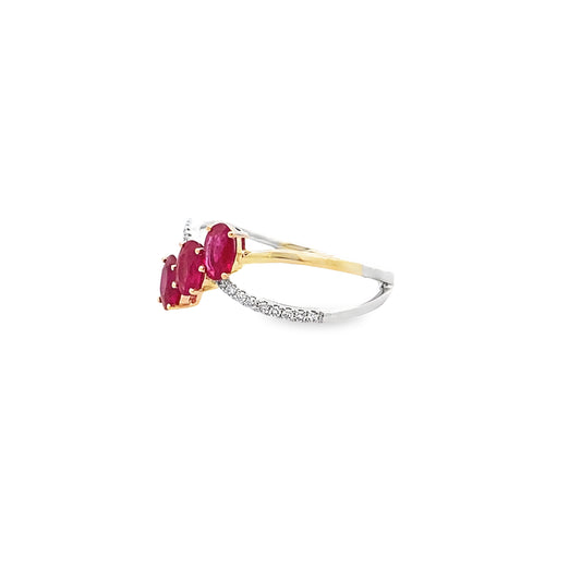 0.95Ctw Rbov/0.10 Ctw Dird 14K Two Tone Gold Ruby & Diamond Ring Size 7 1.6Dwt