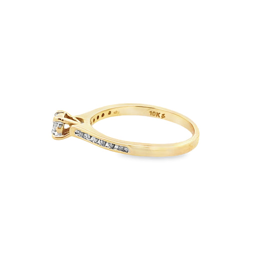 10K Yellow Gold Diamond Engagement Ring Size 1.1Dwt