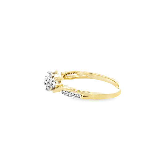 0.15Ctw 10K Yellow Gold Lds Diamond Flower Ring Size 7 1.5Dwt