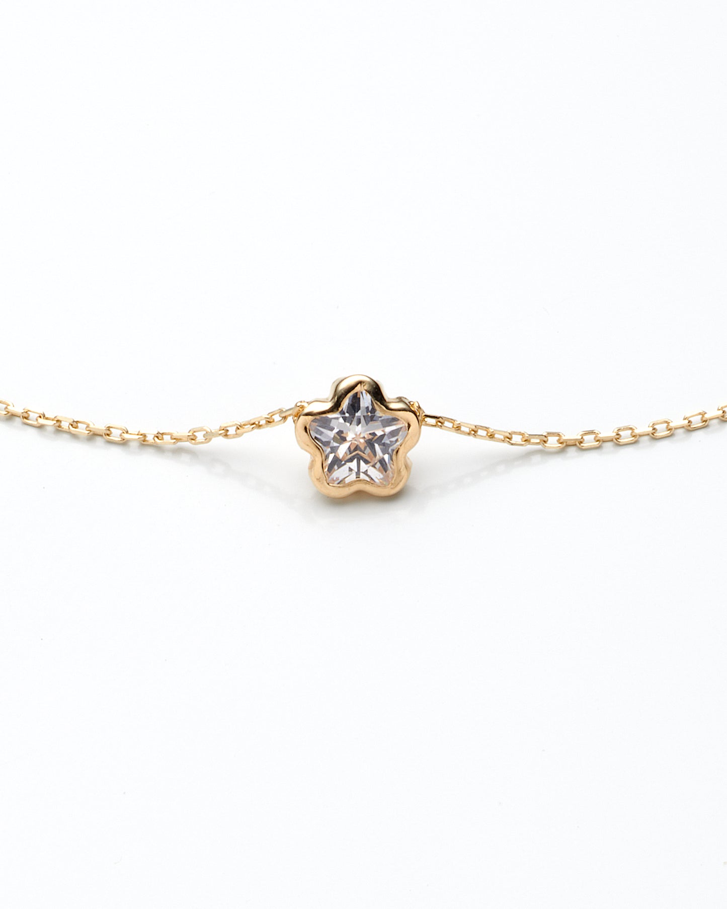 14K Yellow Gold Small Flower Cz Pendant Necklace 18In