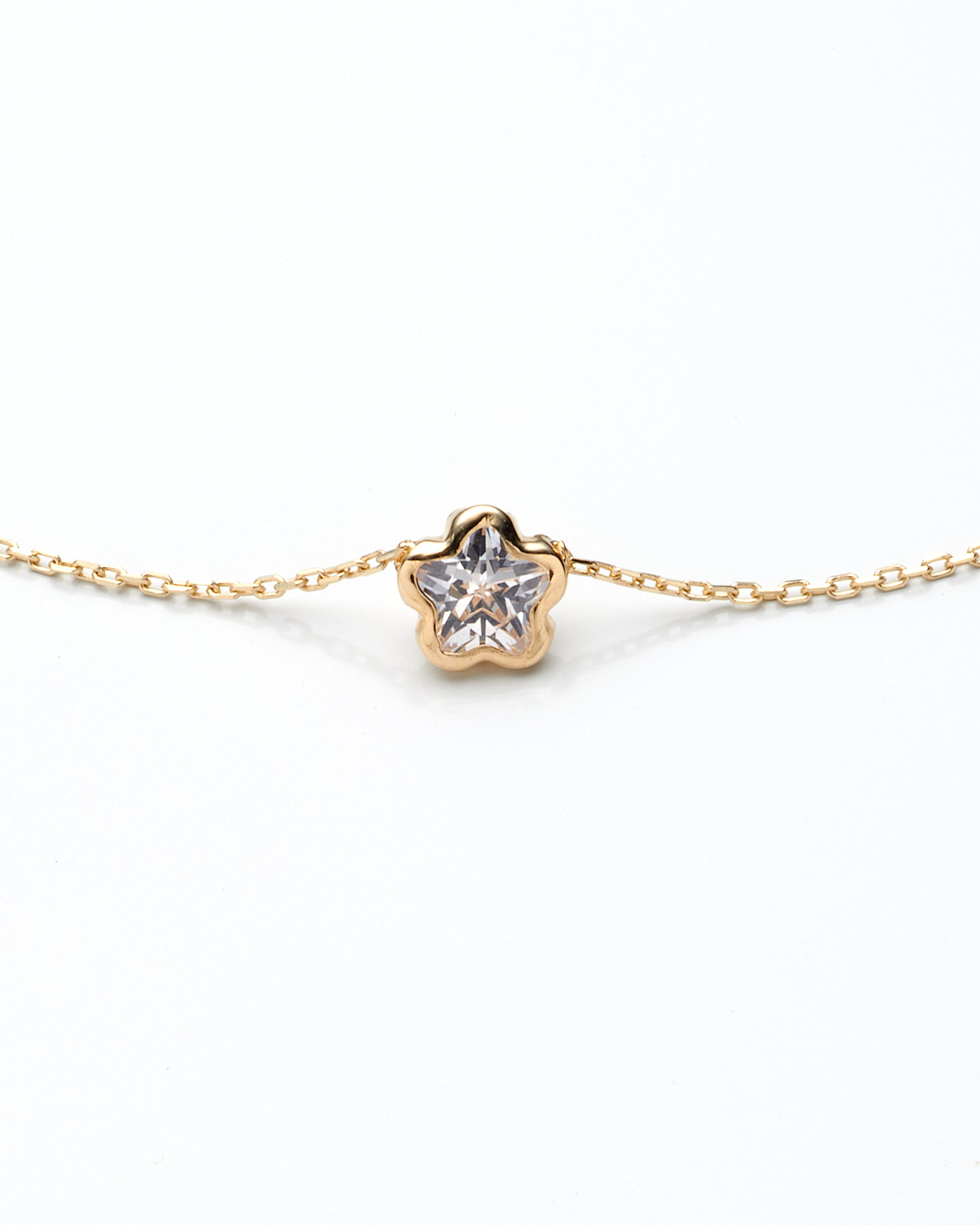 14K Yellow Gold Small Flower Cz Pendant Necklace 18In