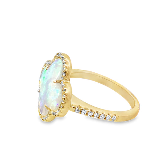 0.25Ctw Diamond 3.10Ctw Opal 14K Yellow Gold Flower Ring Size 7 3.0Dwt