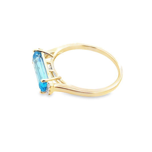 1.63 Btgt/0.04 Ctw Dird 14K Yellow Gold Blue Topaz & Dia Ring Size 7 1.5Dwt