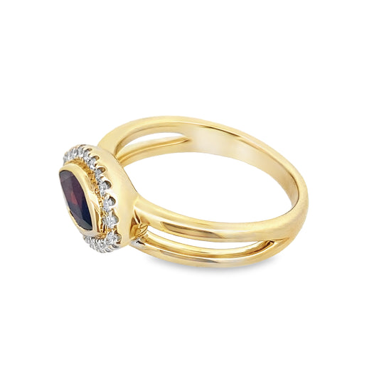 0.97 Gamq/0.14Ctw Dird 14K Yellow Gold Garnet & Dia Ring Size 7 2.9Dwt