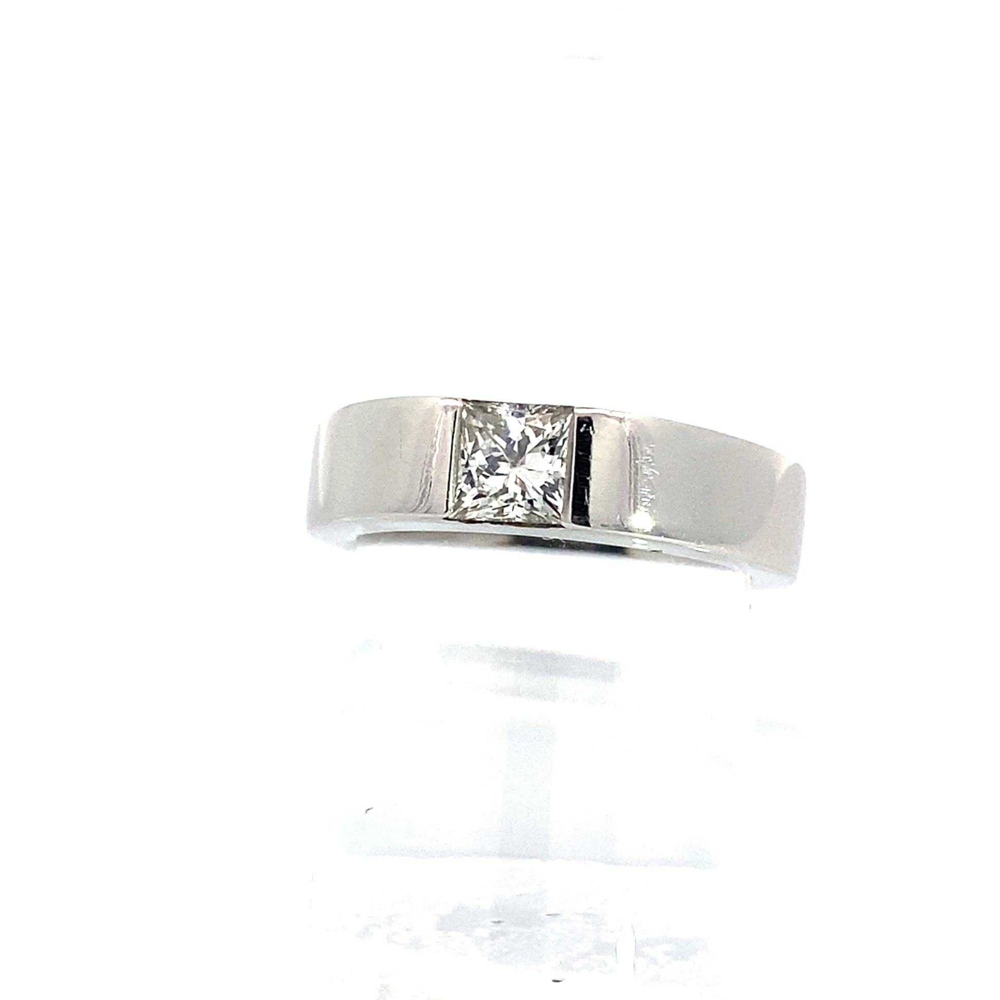 Platinum Diamond Lds Wedding Band Size 5  5.8Dwt