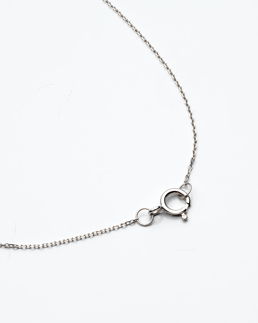 0.16Ctw Diamond 14K White Gold Ruby Center Pendant 1.0Dwt