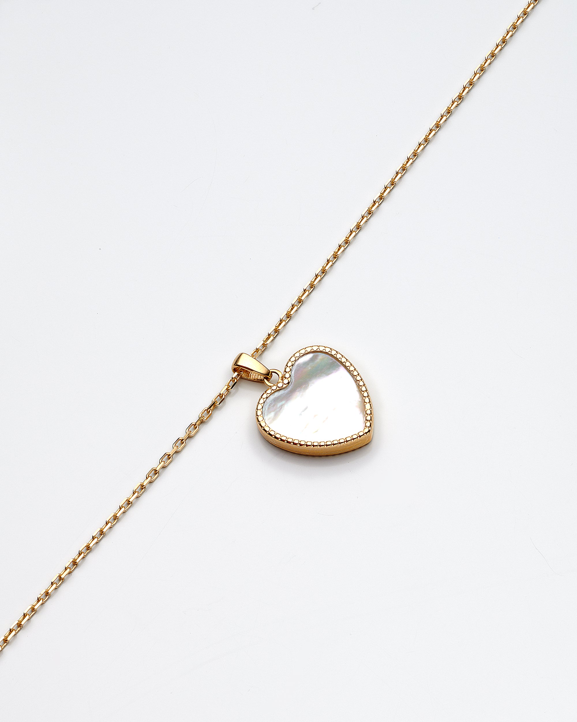 14K Yellow Gold Mother Of Pearl Heart Necklace 16In 2.8Dwt