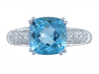 0.21Ctw Diamond 3.85Ctw Blue Topaz 14K White Gold Ring Size 7 2.4Dwt