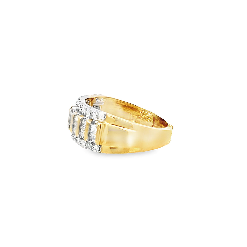 0.75Ctw 10K Yellow Gold Diamond Fashion Ring Size 7 2.5Dwt