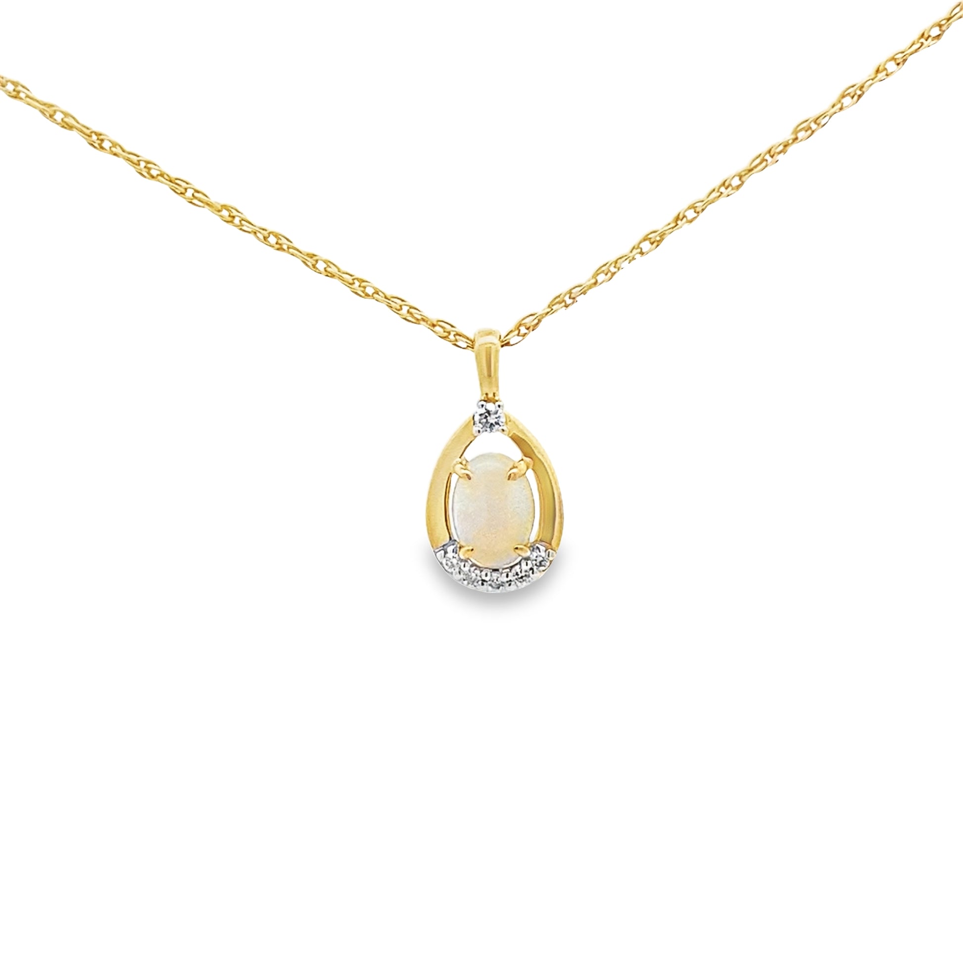 0.57 Opob/0.08 Ctw Dird 14K Yellow Gold Opal & Diamond Pendant 0.9Dw