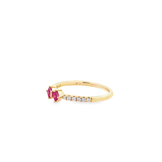 0.11Ctw Dird/0.22Ctw Rbsq 14K Yellow Gold Ruby & Diamond Ring Size 7 1.1Dwt