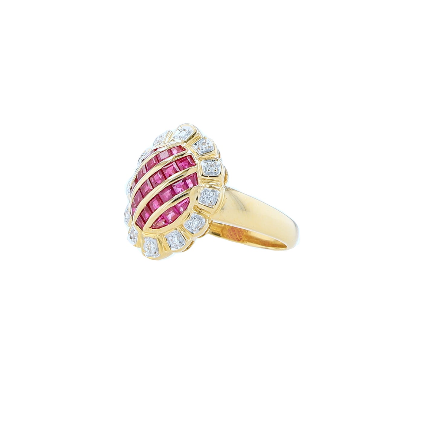 18K Yellow Gold Diamond & Rubies Flower Style Ring Size 7.5 3.5Dwt