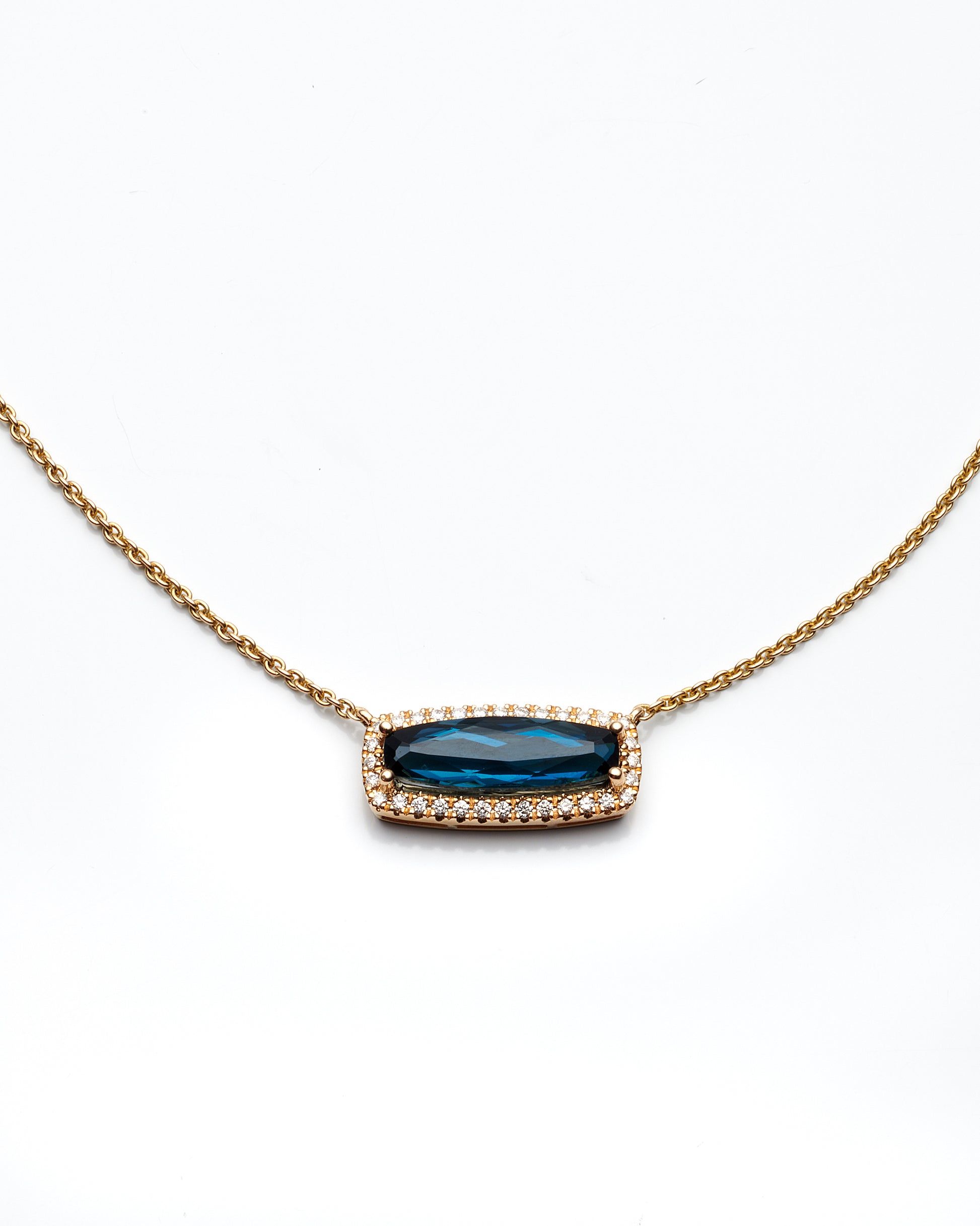 0.16Ctw Dia 2.95Ctw London Blue Topaz 14K Yellow Gold Necklace 18In 2.8Dwt