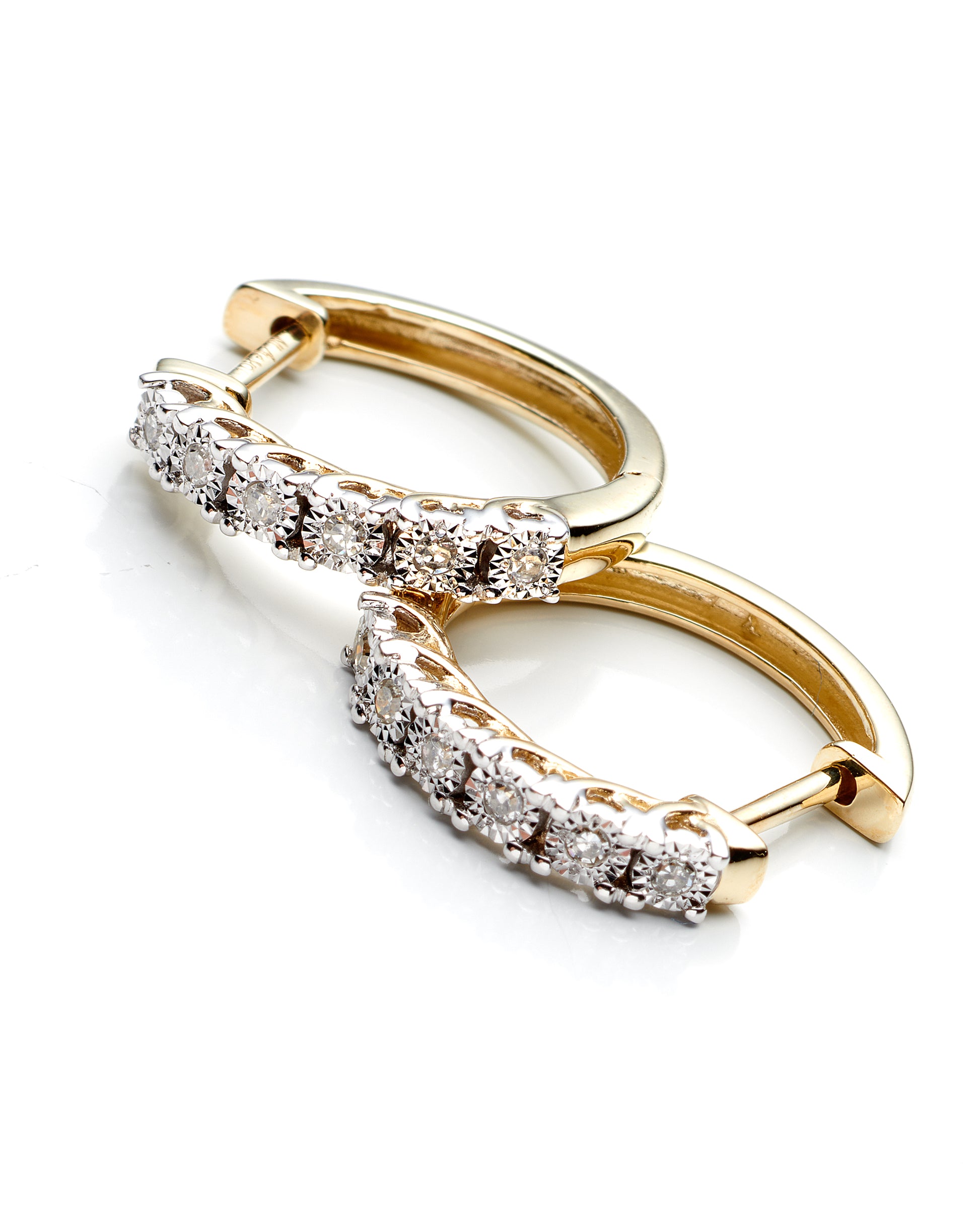 0.20Ctw 10K Diamond Huggie Style Earrings 1.4Dwt

Code: 14