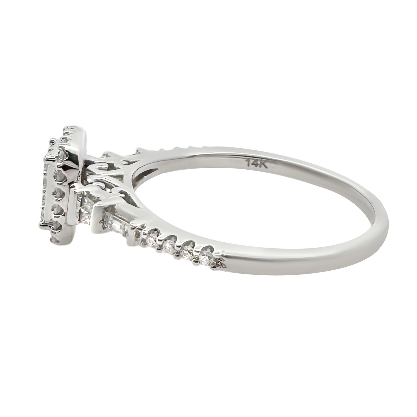 0.30Ctw 14K White Gold Diamond Engagement Ring Size 7 1.9Dwt
