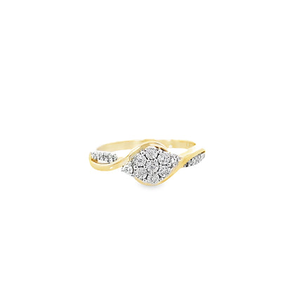 0.15Ctw 10K Yellow Gold Lds Diamond Flower Ring Size 7 1.5Dwt